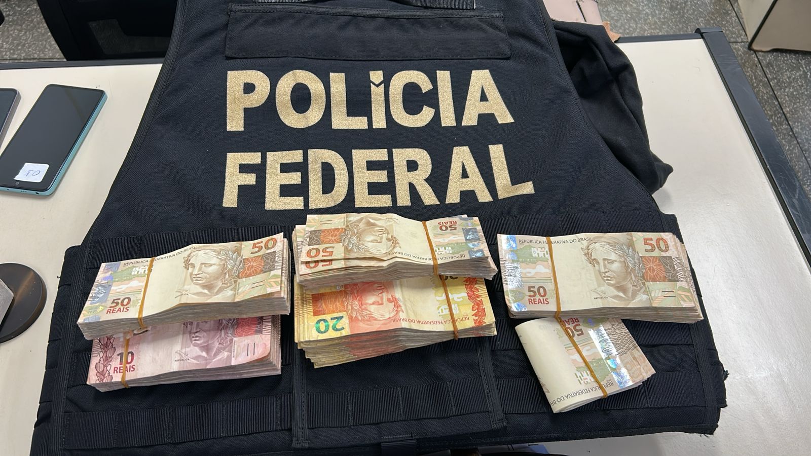 Polícia desmantela esquema de tráfico e prende suspeitos de acampamento com 8 t de maconha em MS