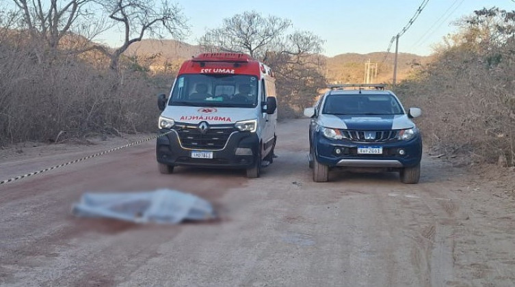 Homem é encontrado morto com sete facadas em estrada rural de Corumbá