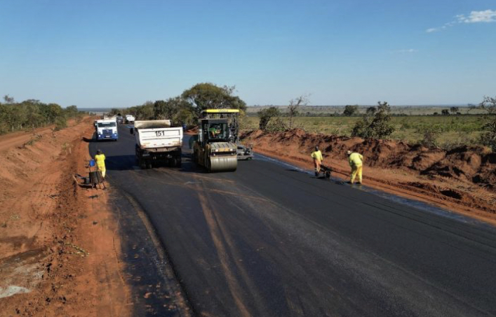 Obra de pavimentação da MS-338 chega à fase final e promete mais segurança e empregos