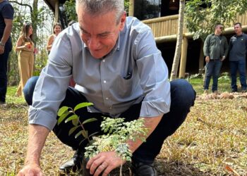 Em Bonito, Paulo Corrêa destaca avanço de políticas ambientais e defende neutralidade de carbono até 2030