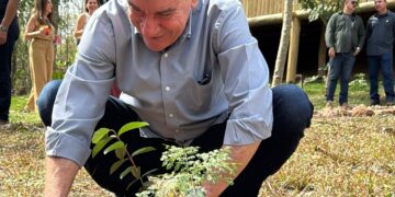 Em Bonito, Paulo Corrêa destaca avanço de políticas ambientais e defende neutralidade de carbono até 2030