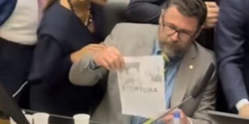 De “foda-se” a “sou autista”: Marcos Pollon tenta escapar de punição na Câmara