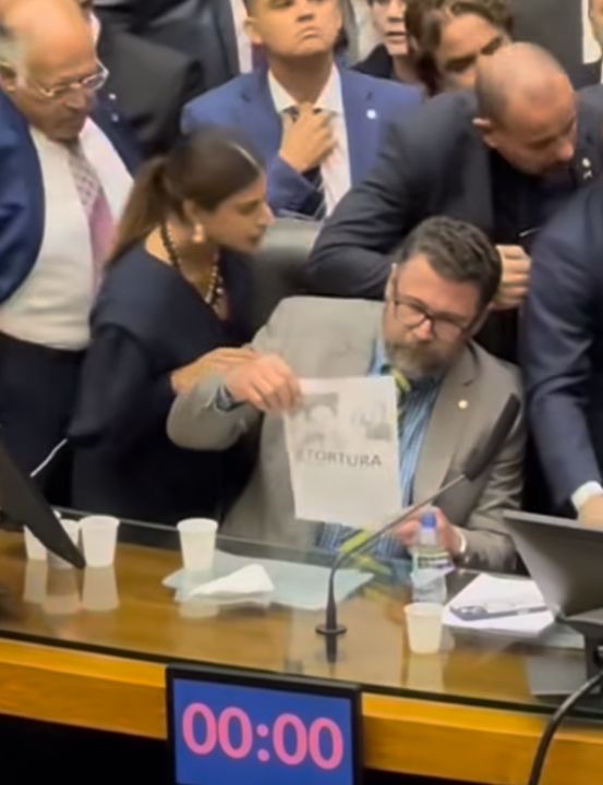 De “foda-se” a “sou autista”: Marcos Pollon tenta escapar de punição na Câmara