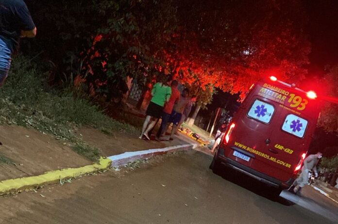 Enteado mata padrasto e é socorrido com faca cravada na cabeça em São Gabriel do Oeste