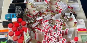 Operação mira quadrilha que produzia remédios ilegais para emagrecer e cumpre mandados em MS