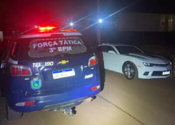 Motorista de Camaro é preso após resistência e ameaças em Dourados Motorista de Camaro é preso após resistência e ameaças em Dourados
