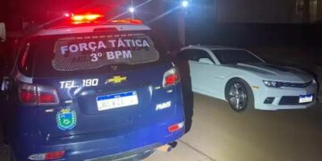Motorista de Camaro é preso após resistência e ameaças em Dourados