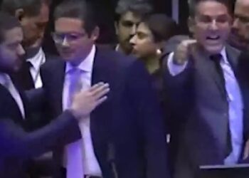 Camila Jara é alvo de ameaças após empurrão em Nikolas Ferreira durante tumulto na Câmara