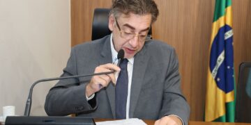 Deputados aprovam projeto de Neno Razuk que amplia direitos de pessoas com TEA em MS