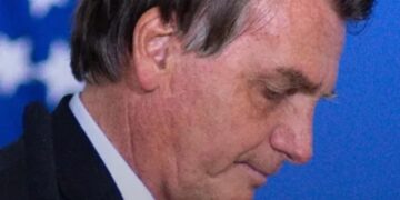 Bolsonaro pega 27 anos de “cana” e terá companhia de aliados