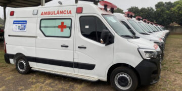 Saúde de MS ganha reforço com entrega de caminhonetes e ambulâncias