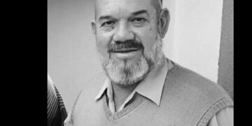 Vídeo: assessor parlamentar morre em acidente de moto no Centro; socorristas tentaram reanimação por 1 hora 