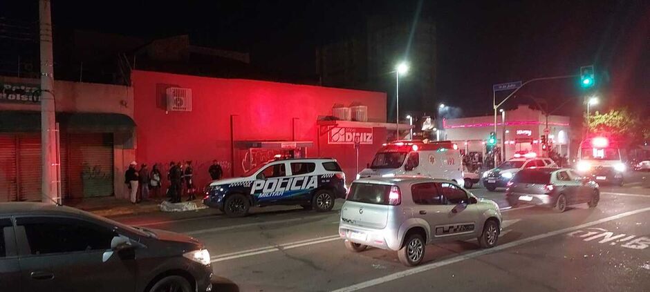 Jovem de 22 anos é morto a facadas na 14 de Julho e polícia  é atacada ao atender ocorrência