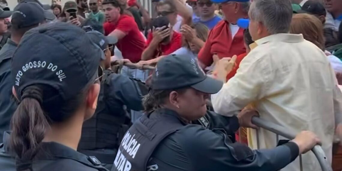 Confusão marca “Grito dos Excluídos” em Campo Grande e gás de pimenta atinge deputados e vereador