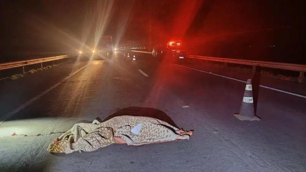 Mulher morre atropelada na BR-267 em Bataguassu e motorista fugiu sem prestar socorro