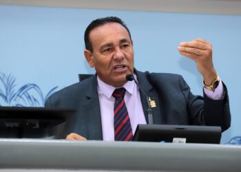 Carlão cobra de secretários municipais mais trabalho com foco na cidade principalmente nos serviços emergenciais Carlão cobra de secretários municipais mais trabalho com foco na cidade principalmente nos serviços emergenciais