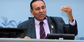 Carlão cobra de secretários municipais mais trabalho com foco na cidade principalmente nos serviços emergenciais