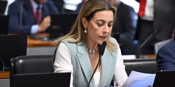 Soraya Thronicke relata projetos que ampliam proteção às mulheres contra misoginia e violência patrimonial