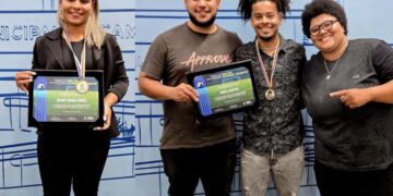 Ana Portela homenageia protagonistas do futebol amador em noite de reconhecimento na Câmara Municipal