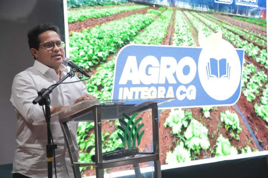 Presidente Papy celebra parceria que fortalece a atuação de agricultores familiares da Capital Presidente Papy celebra parceria que fortalece a atuação de agricultores familiares da Capital