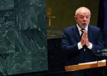 Lula e Trump retomam diálogo e negociam fim de sobretaxa a produtos brasileiros