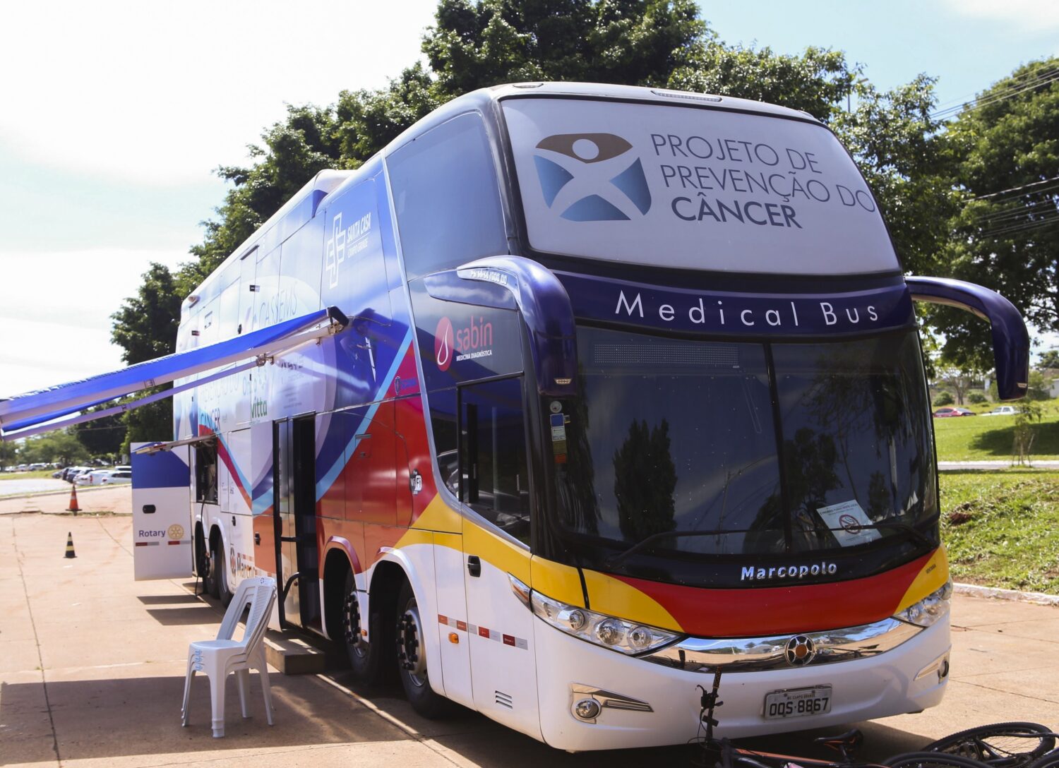 Cassems leva Ônibus da Saúde à Clínica da Família com exames gratuitos em alusão ao Outubro Rosa