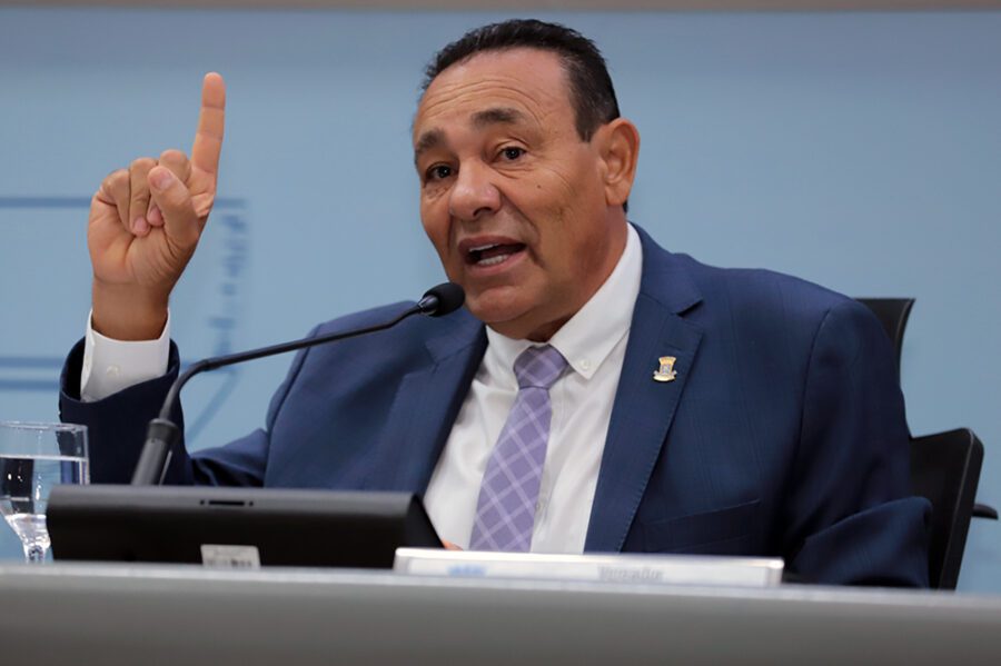 Carlão destaca importância das manifestações para democracia, mas reforça que precisam ser ordeiras e pacíficas 