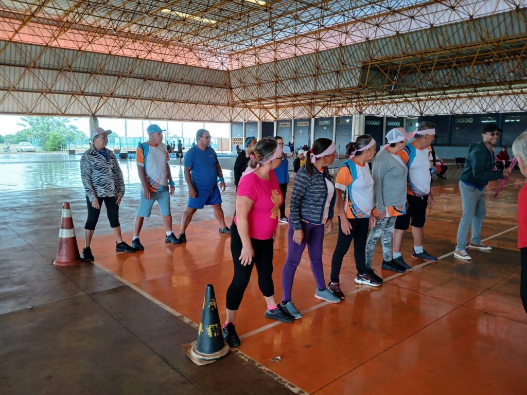 Mês do Idoso tem gincanas, bailes e ações de saúde nos CRAS e CCIs Mês do Idoso tem gincanas, bailes e ações de saúde nos CRAS e CCIs