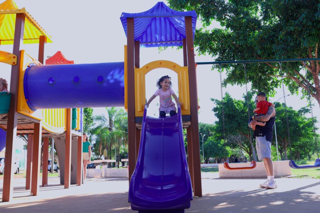 Campo Grande entrega novo playground no Itamaracá em parceria com o MPT Campo Grande entrega novo playground no Itamaracá em parceria com o MPT