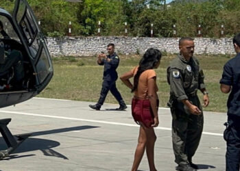 Marinha resgata gestantes em situação de emergência no coração do Pantanal