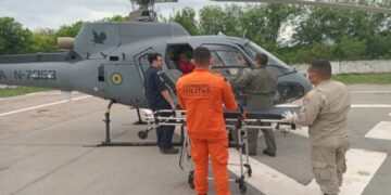 Homem é esfaqueado pela esposa e resgatado por helicóptero da Marinha