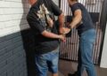 Discussão em praça termina com homem morto a facadas em Dourados Discussão em praça termina com homem morto a facadas em Dourados