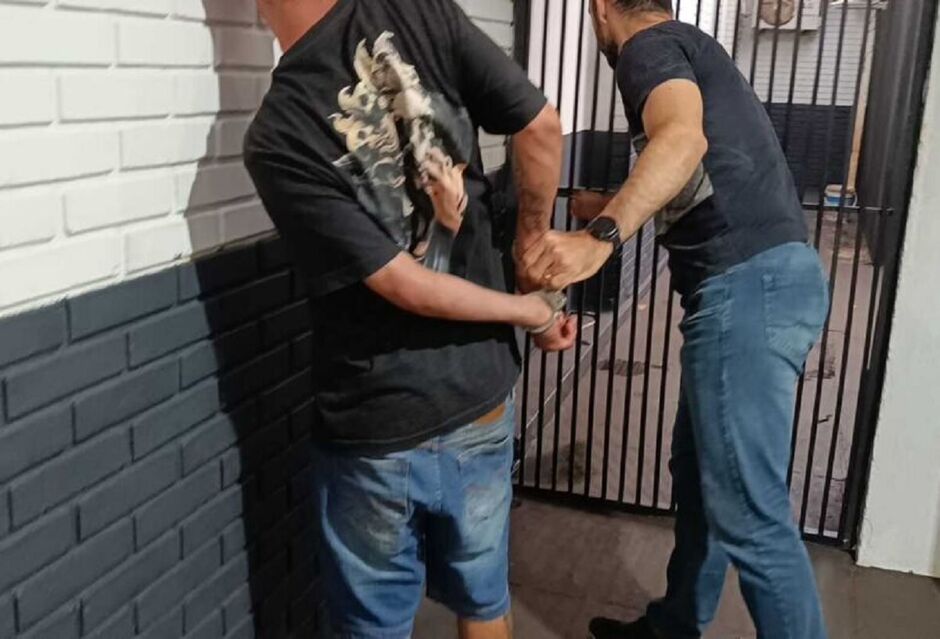 Discussão em praça termina com homem morto a facadas em Dourados