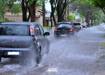 Dourados permanece em alerta máximo para tempestades até amanhã