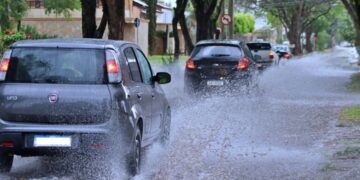 Dourados permanece em alerta máximo para tempestades até amanhã