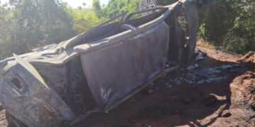 Motorista morre carbonizado após capotamento na BR-158