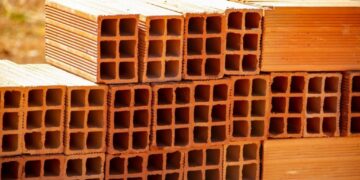 Discussão entre proprietário e inquilina termina em agressões no Jardim Aero Rancho