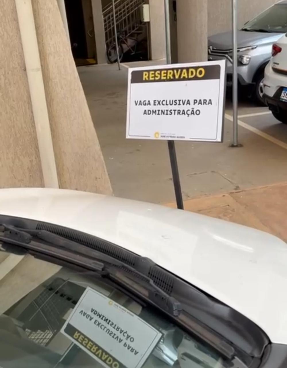 Vídeo: treta por vaga de estacionamento termina em agressão no Centro de Campo Grande Vídeo: treta por vaga de estacionamento termina em agressão no Centro de Campo Grande