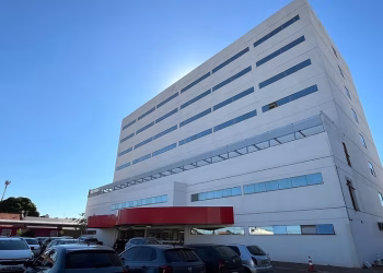 Senadora destina R$ 1 milhão para ampliar atendimentos no Hospital do Câncer Alfredo Abrão Senadora destina R$ 1 milhão para ampliar atendimentos no Hospital do Câncer Alfredo Abrão