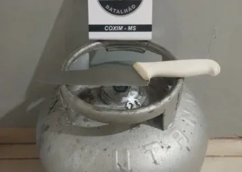 Briga por botijão de gás termina em agressão, vandalismo e prisões