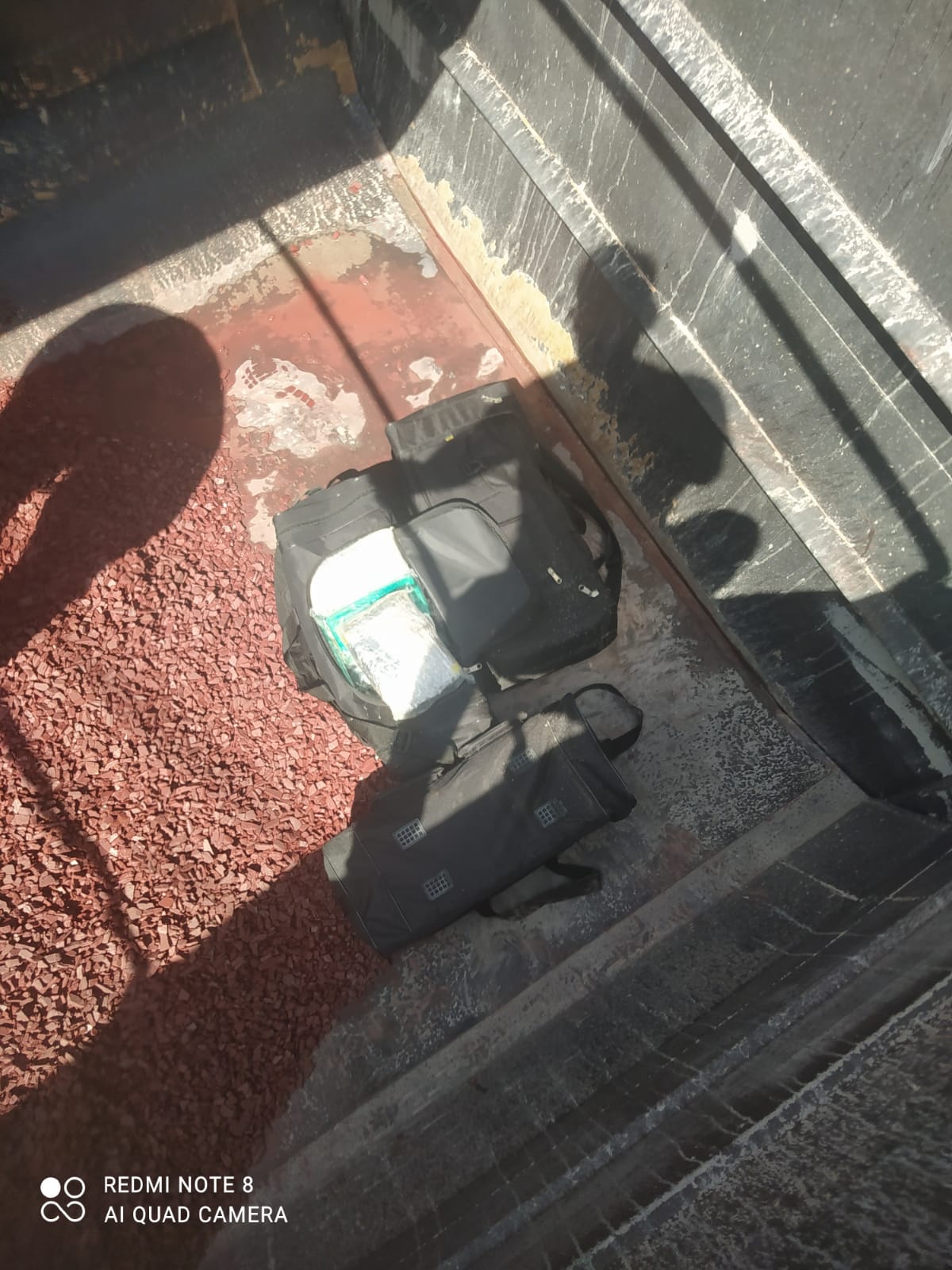 FICCO/MS e Polícia Federal apreendem 100 quilos de cocaína em caminhão com carga de minério (vídeo)