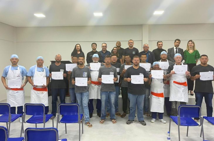 Curso de Panificação forma 16 reeducandos e reforça oportunidades de reinserção social em Campo Grande
