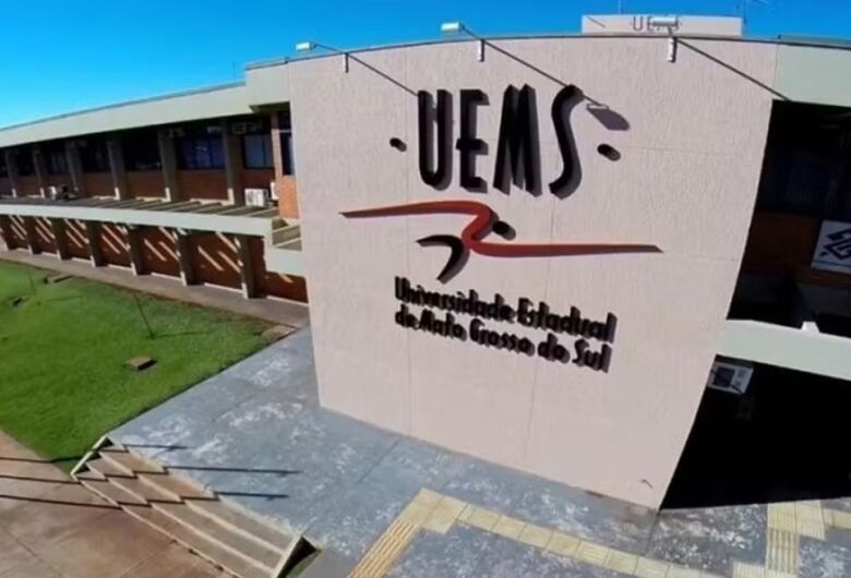 UEMS abre inscrições para contratação de professor temporário