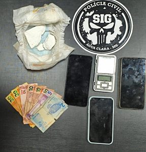 Mulher esconde droga em fralda descartável, mas acaba presa por tráfico