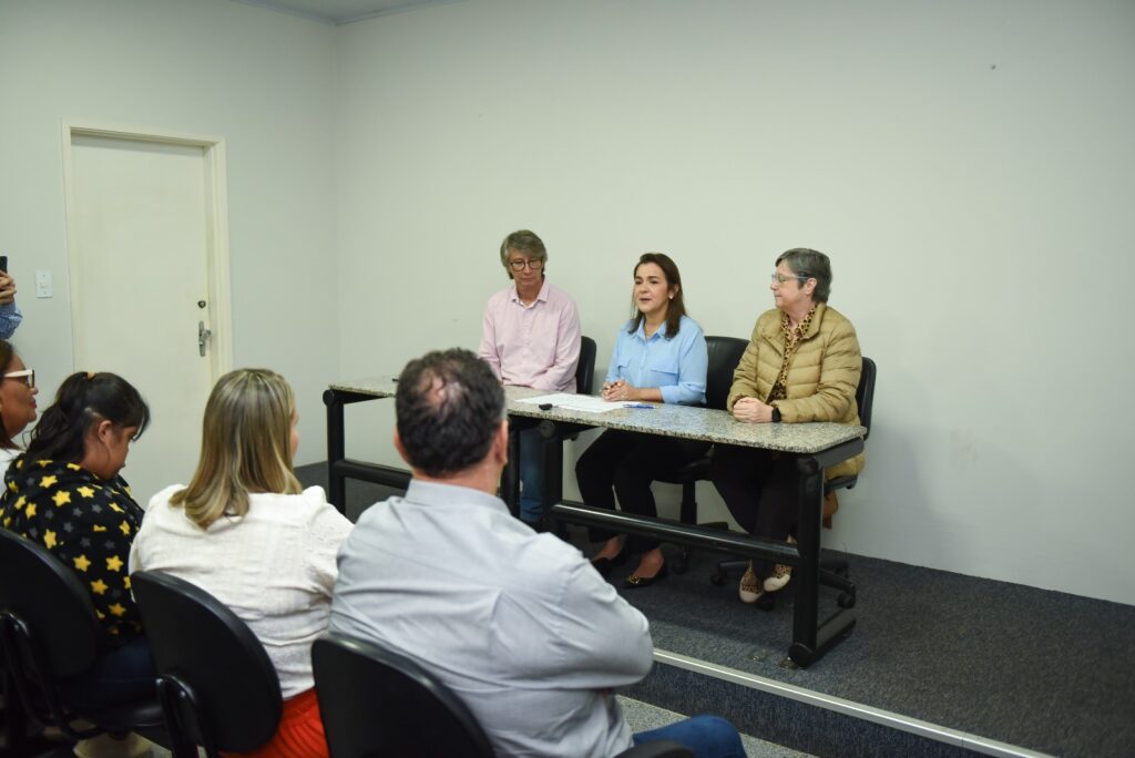 Prefeitura fortalece parceria com entidades e destina áreas públicas para projetos comunitários Prefeitura fortalece parceria com entidades e destina áreas públicas para projetos comunitários