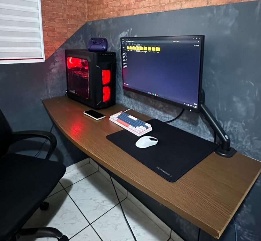 Jovem é preso por armazenar pornografia infantil e ameaçar vítima de 12 anos