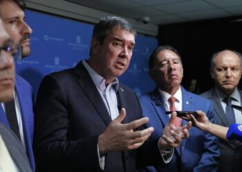 Gerson Claro destaca parceria por investimentos municipais Gerson Claro destaca parceria por investimentos municipais