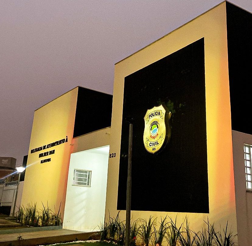 Homem é preso por perseguir e ameaçar ex-companheira mesmo após medida protetiva