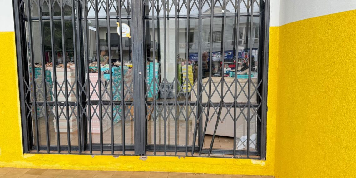 Adolescente é identificado após furto a comércio em Iguatemi