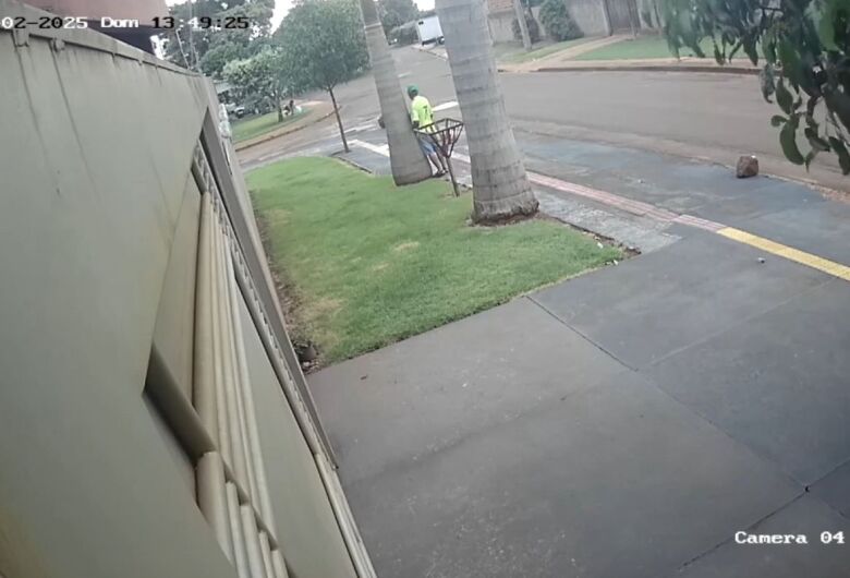 Homem é flagrado cometendo ato obsceno perto de crianças em bairro de Dourados